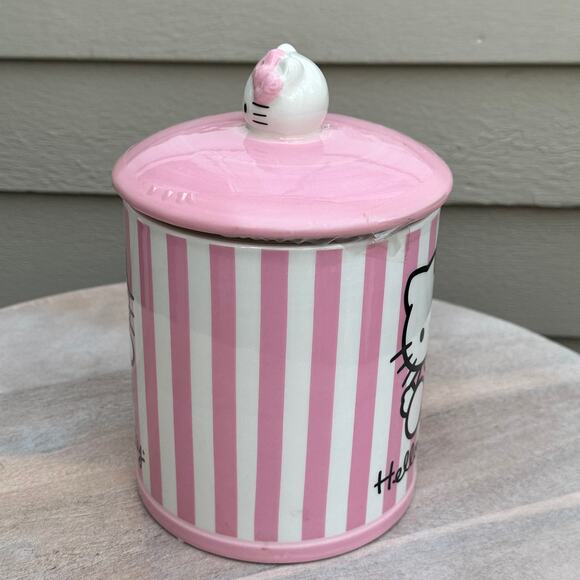 Silver Buffalo Sanrio Hello Kitty Pink Ceramic Cookie Snack Jar Medium 2 Parts - Picture 5 of 8